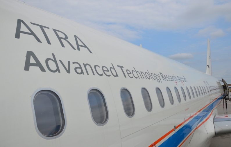 Mainz& Fluglärm: Software LNAS soll Piloten zu leiseren Anflügen steuern - Test in Frankfurt Fluglärm: Software LNAS soll Piloten zu leiseren Anflügen steuern - Test in Frankfurt