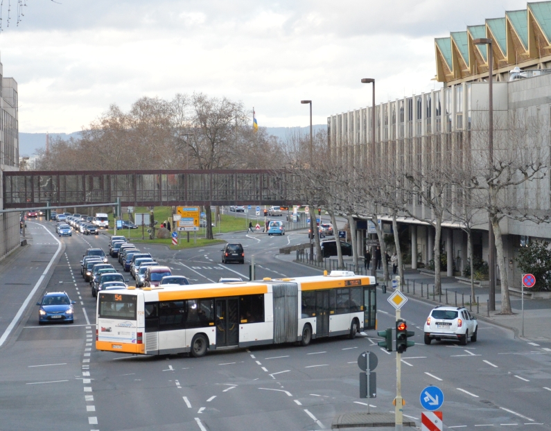 Mainz& Schiersteiner Brücke: So kommt Ihr durch das Verkehrschaos Schiersteiner Brücke: So kommt Ihr durch das Verkehrschaos