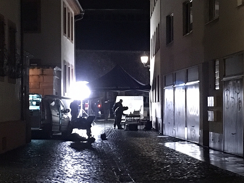 Mainz& UPDATE: Chemikalien in Wohnung am Bischofsplatz gefunden - Polizei vernimmt Bastler, fünf Häuser evakuiert UPDATE: Chemikalien in Wohnung am Bischofsplatz gefunden - Polizei vernimmt Bastler, fünf Häuser evakuiert
