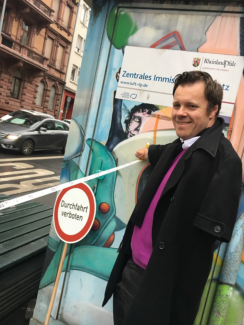 Mainz& Steht die Mainzer Luftmessstation korrekt? - Mainzer FDP fordert Überprüfung der Parcusstraße - Ministerium: Station steht korrekt Steht die Mainzer Luftmessstation korrekt? - Mainzer FDP fordert Überprüfung der Parcusstraße - Ministerium: Station steht korrekt