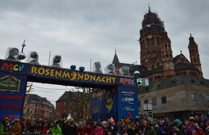 Mainz& Riesenenttäuschung in Mainz: Rosenmontagszug abgesagt - So kam die Entscheidung zustande Riesenenttäuschung in Mainz: Rosenmontagszug abgesagt - So kam die Entscheidung zustande