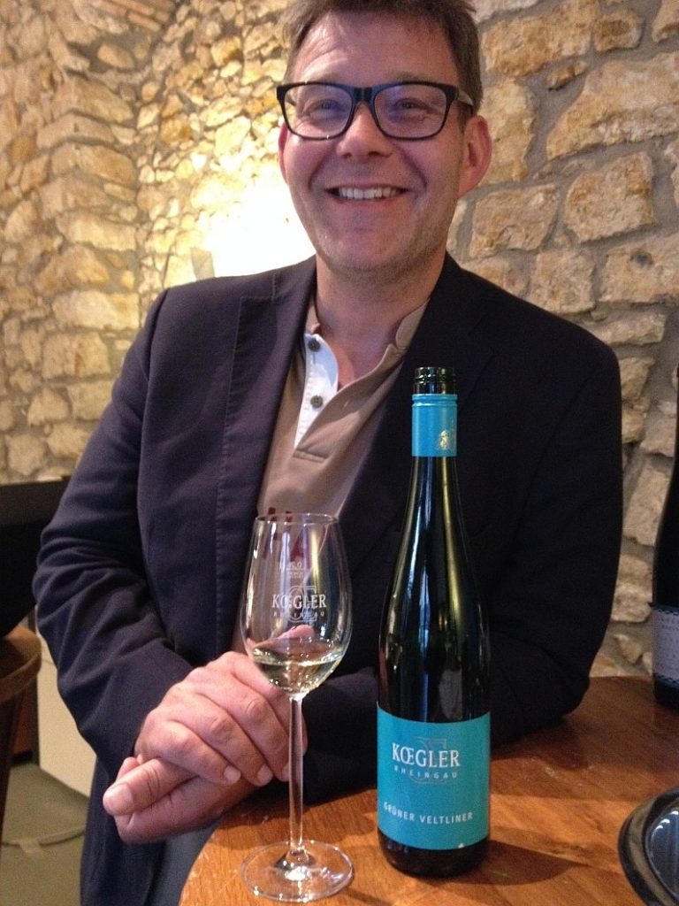 Mainz& Wein & Spargel: Silvaner, Scheurebe, Sauvignon Blanc als perfekte Begleiter zum königlichen Gemüse - Vorsicht mit Riesling Wein & Spargel: Silvaner, Scheurebe, Sauvignon Blanc als perfekte Begleiter zum königlichen Gemüse - Vorsicht mit Riesling
