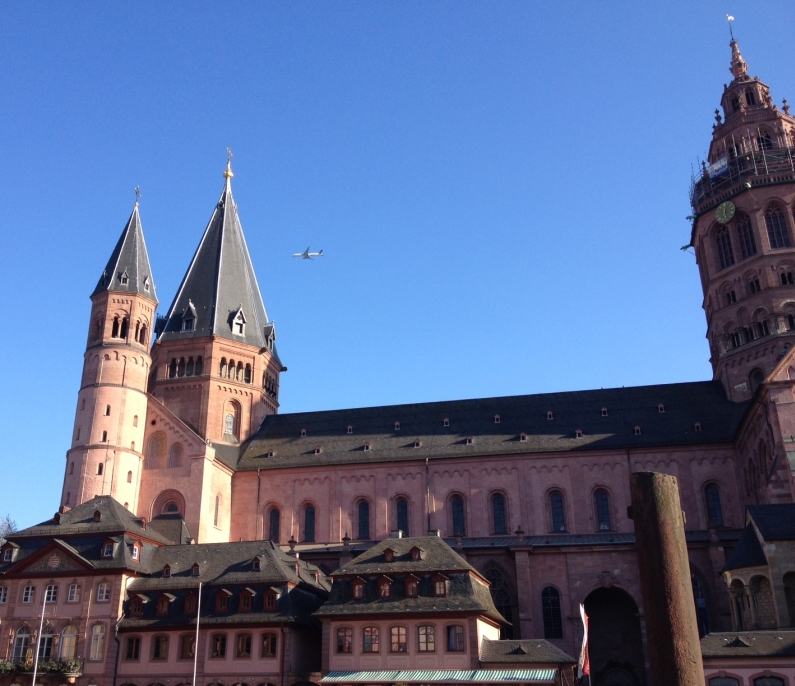 Mainz& Neue Fluglärmkarten für die Region - Kontrolle für Lärmobergrenze damit möglich Neue Fluglärmkarten für die Region - Kontrolle für Lärmobergrenze damit möglich