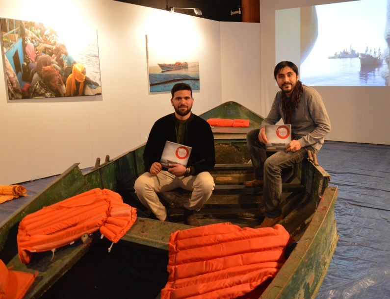 Mainz& Flüchtlingen eine Stimme geben - Ausstellung "Flucht 2.0 - An Odyssey to Peace" im Dommuseum Flüchtlingen eine Stimme geben - Ausstellung "Flucht 2.0 - An Odyssey to Peace" im Dommuseum