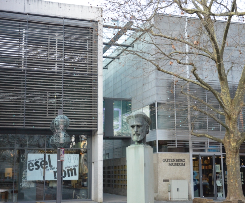 Mainz& Konstruktiver Runder Tisch zum Gutenberg Museum – BI: Gutenberg zur Marke für die Stadt machen – BI lädt zur Diskussion am 19.6. Konstruktiver Runder Tisch zum Gutenberg Museum – BI: Gutenberg zur Marke für die Stadt machen – BI lädt zur Diskussion am 19.6.