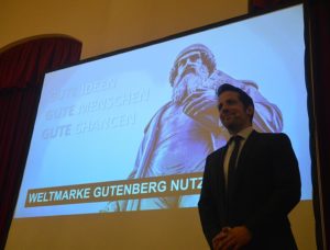 Mainz& Ein Jahr Bürgerentscheid Gutenberg-Museum: Intransparenz, Stillstand und Stillschweigen - Die Mainz&-Analyse Ein Jahr Bürgerentscheid Gutenberg-Museum: Intransparenz, Stillstand und Stillschweigen - Die Mainz&-Analyse