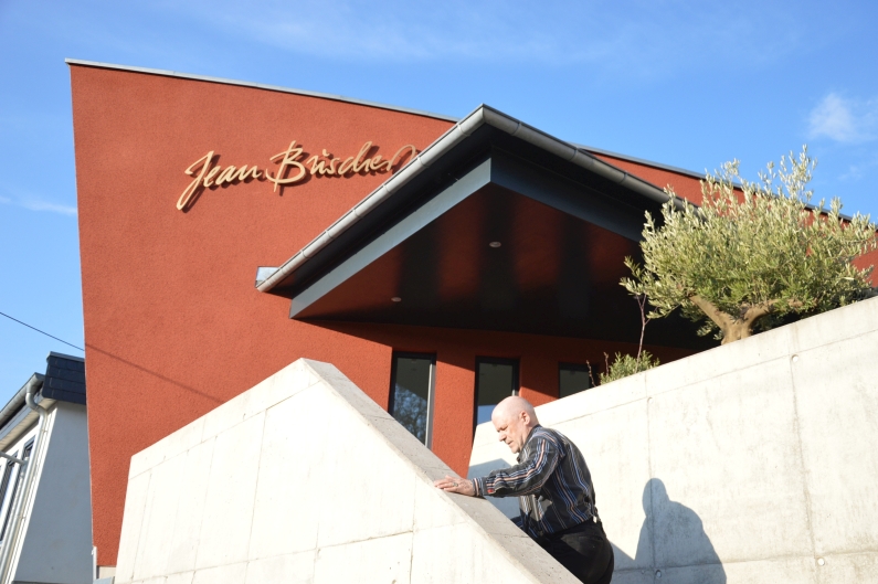 Mainz& GWC&: Einmaliger Walk of Art im Weingut Jean Buscher in Bechtheim GWC&: Einmaliger Walk of Art im Weingut Jean Buscher in Bechtheim