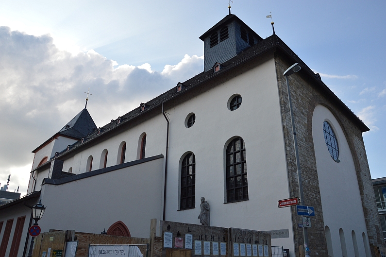 Mainz& Mainzer Johanniskirche war vor 100 Jahren eine reich geschmückte Jugendstil-Kirche - Alter Dom birgt Überraschungen - Grabungen werden Ende 2018 eingestellt Mainzer Johanniskirche war vor 100 Jahren eine reich geschmückte Jugendstil-Kirche - Alter Dom birgt Überraschungen - Grabungen werden Ende 2018 eingestellt