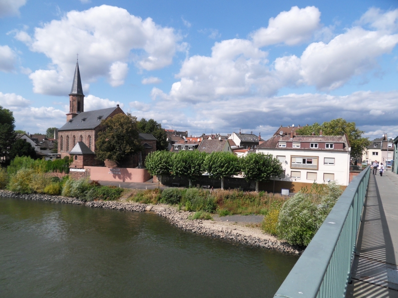 Mainz& Offenes Wohnzimmer für Mainz-Kostheim: Initiative gründet Stadtteiltreff Offenes Wohnzimmer für Mainz-Kostheim: Initiative gründet Stadtteiltreff