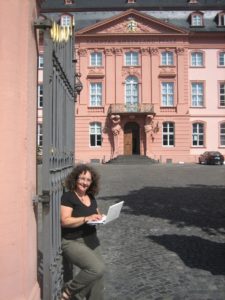 Mainz& Immer am 18. Mai: Verfassungsfest am Landtag Immer am 18. Mai: Verfassungsfest am Landtag