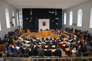 Mainz& Künftig Livestream aus Stadtratssitzungen? - Stadtrat konstituiert sich nach Kommunalwahl Künftig Livestream aus Stadtratssitzungen? - Stadtrat konstituiert sich nach Kommunalwahl