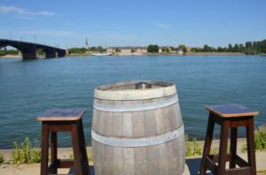 Mainz& Ab ins Wasser: Die Mainzer Strände (2018) Ab ins Wasser: Die Mainzer Strände (2018)