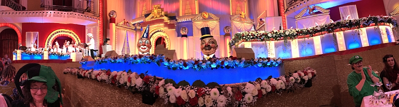 Mainz& Hochamt der Fassenacht – Wie ein Meenzer zum ersten Mal live die Fernsehfastnacht "Mainz bleibt Mainz" erlebt Hochamt der Fassenacht – Wie ein Meenzer zum ersten Mal live die Fernsehfastnacht "Mainz bleibt Mainz" erlebt