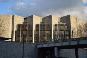 Mainz& Nach der Kommunalwahl: Ampel 3.0? Parteien starten in Gespräche zu Koalitionsbildung Nach der Kommunalwahl: Ampel 3.0? Parteien starten in Gespräche zu Koalitionsbildung