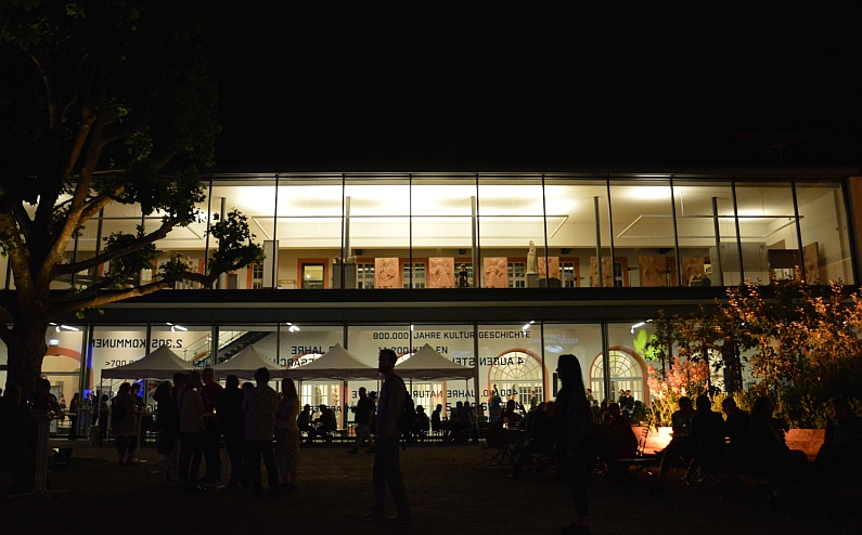 Mainz& 12. Mainzer Museumsnacht findet erst 2020 statt - Stadt verschiebt Kulturevent, weil Naturhistorisches Museum und RGZM sonst nicht dabei wären 12. Mainzer Museumsnacht findet erst 2020 statt - Stadt verschiebt Kulturevent, weil Naturhistorisches Museum und RGZM sonst nicht dabei wären
