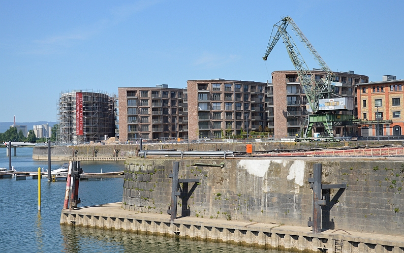 Mainz& Anonymes Schreiben von städtischen Mitarbeitern erhebt schwere Vorwürfe von Vergünstigungen und Untreue gegen Stadtspitze Anonymes Schreiben von städtischen Mitarbeitern erhebt schwere Vorwürfe von Vergünstigungen und Untreue gegen Stadtspitze