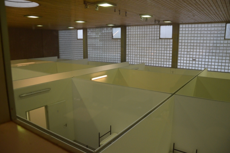 Notunterkunft Turnhalle Abteile von oben