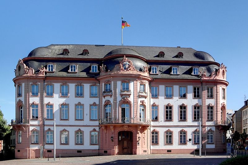 Mainz& Osteiner Hof am Schillerplatz verkauft! Osteiner Hof am Schillerplatz verkauft!