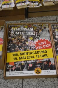 Mainz& Die Wächter des Nachtflugverbots - 100. Montagsdemo (€) Die Wächter des Nachtflugverbots - 100. Montagsdemo (€)