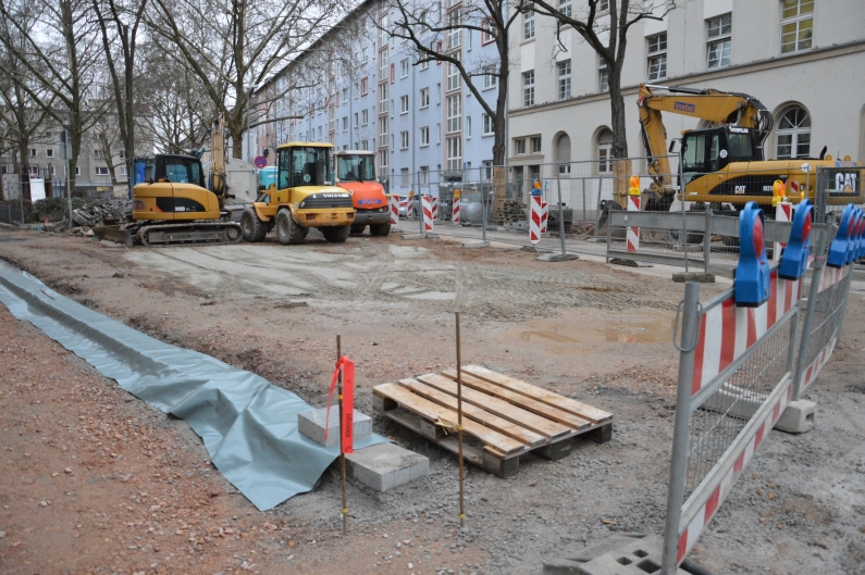 Mainz& Der Lessingplatz: ein "urbaner Platz"? Der Lessingplatz: ein "urbaner Platz"?