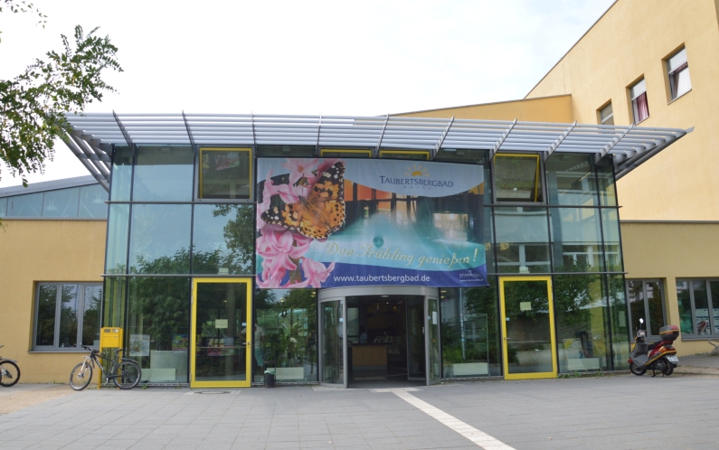 Mainz& Sonnenschein & Hitze: Hier gibt's Abkühlung! - Schwimmbäder in und um Mainz Sonnenschein & Hitze: Hier gibt's Abkühlung! - Schwimmbäder in und um Mainz