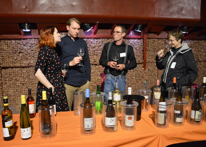 Mainz& Erstes Vinocamp Rheinhessen: Gute Ideen zu Rheinhessen, tolle Kontakte und ganz viel Wein Erstes Vinocamp Rheinhessen: Gute Ideen zu Rheinhessen, tolle Kontakte und ganz viel Wein