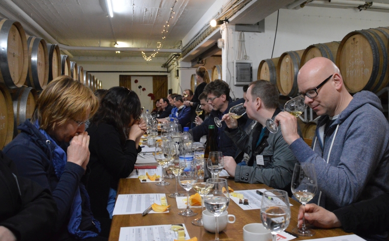 Mainz& Erstes Vinocamp Rheinhessen: Gute Ideen zu Rheinhessen, tolle Kontakte und ganz viel Wein Erstes Vinocamp Rheinhessen: Gute Ideen zu Rheinhessen, tolle Kontakte und ganz viel Wein
