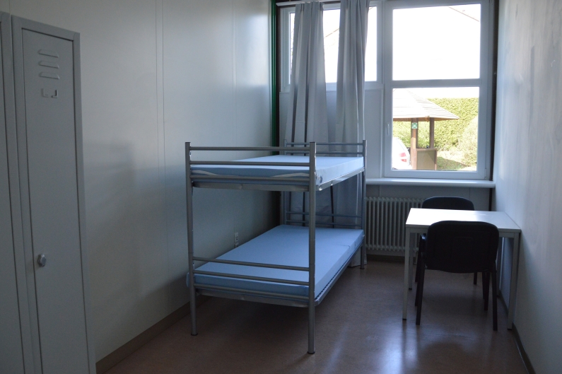 Mainz& Flüchtlingsunterkunft in Bretzenheim: Spartanisch und dringend benötigt Flüchtlingsunterkunft in Bretzenheim: Spartanisch und dringend benötigt