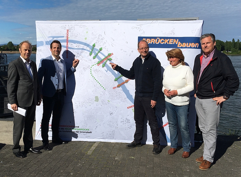 Mainz& "Wir bauen neue Brücken für Mainz" - Mainzer CDU zieht mit Infrastrukturprojekten in Kommunalwahl - Endspurt mit Rotem Sofa "Wir bauen neue Brücken für Mainz" - Mainzer CDU zieht mit Infrastrukturprojekten in Kommunalwahl - Endspurt mit Rotem Sofa
