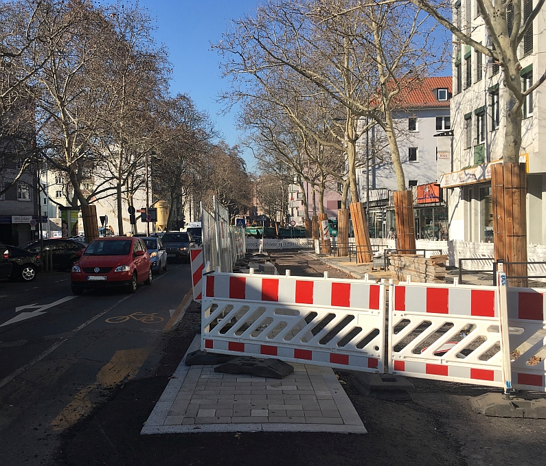 Mainz& "Unüberschaubar, undefinierbar, ungerecht" - CDU und FDP fordern Abschaffung der Straßenausbaubeiträge, SPD und Grüne dagegen - UPDATE und Kommentar "Unüberschaubar, undefinierbar, ungerecht" - CDU und FDP fordern Abschaffung der Straßenausbaubeiträge, SPD und Grüne dagegen - UPDATE und Kommentar