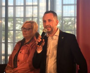 Mainz& Sondierungsgespräche: Grüne laden SPD und FDP zu 3er-Gespräch ein - SPD-Weigerung zu Gesprächen mit Linken bedauert Sondierungsgespräche: Grüne laden SPD und FDP zu 3er-Gespräch ein - SPD-Weigerung zu Gesprächen mit Linken bedauert