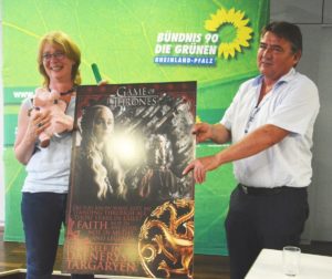 Mainz& Grüne starten in "Game of Thrones" - Rößner jetzt auch offiziell OB-Kandidatin der Grünen Grüne starten in "Game of Thrones" - Rößner jetzt auch offiziell OB-Kandidatin der Grünen