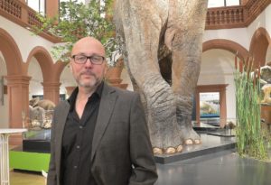 Mainz& Das große Schreckenstier grüßt im Eingangssaal - Naturhistorisches Museum feiert Wiedereröffnung am Wochenende Das große Schreckenstier grüßt im Eingangssaal - Naturhistorisches Museum feiert Wiedereröffnung am Wochenende