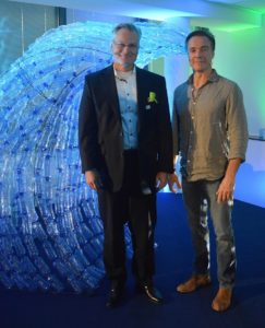 Mainz& Weltrekord bei recycelten Kunststoffflaschen - Frosch will Recyclat-Flaschen aus der Öko-Nische holen und kreislauf etablieren Weltrekord bei recycelten Kunststoffflaschen - Frosch will Recyclat-Flaschen aus der Öko-Nische holen und kreislauf etablieren