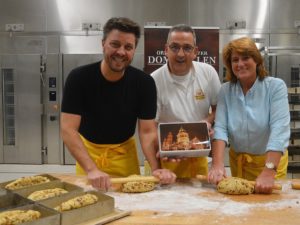 Mainz& Mainzer Domstollen ist in Arbeit - Spezialität in limitierter Auflage zur Weihnachtszeit, gereift im Kellergewölbe des Doms Mainzer Domstollen ist in Arbeit - Spezialität in limitierter Auflage zur Weihnachtszeit, gereift im Kellergewölbe des Doms