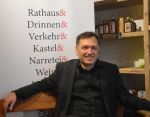 Mainz& "Wir zerstören unsere eigene Lebensgrundlage" - OB-Kandidat Martin Malcherek im Mainz&-Interview "Wir zerstören unsere eigene Lebensgrundlage" - OB-Kandidat Martin Malcherek im Mainz&-Interview
