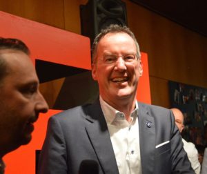 Mainz& "Wir haben gewonnen" - Ebling bleibt Oberbürgermeister von Mainz - Haase: "Mordsnummer" "Wir haben gewonnen" - Ebling bleibt Oberbürgermeister von Mainz - Haase: "Mordsnummer"