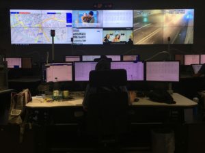Mainz& Neue Einsatzzentrale der Mainzer Polizei mit zentralem Notrufmanagement - Handys und Laptops für Streifenbeamte Neue Einsatzzentrale der Mainzer Polizei mit zentralem Notrufmanagement - Handys und Laptops für Streifenbeamte