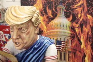 Mainz& Klöckners Liebesnest, "Nero" Trump, Queen's Hofnarr und die zu großen Kleider der AKK - Mainzer Motivwagen 2020 nehmen große Weltpolitik aufs Korn Klöckners Liebesnest, "Nero" Trump, Queen's Hofnarr und die zu großen Kleider der AKK - Mainzer Motivwagen 2020 nehmen große Weltpolitik aufs Korn