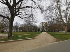 Mainz& Coronavirus Shutdown: Stadt Mainz muss fast 30 Betriebe schließen - Weiter Verstöße auf Spielplätzen Coronavirus Shutdown: Stadt Mainz muss fast 30 Betriebe schließen - Weiter Verstöße auf Spielplätzen