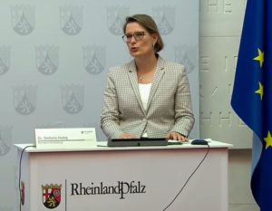 Mainz& Corona-Shutdown: Kontaktsperre bis 3. Mai verlängert - Ab 4. Mai schrittweise Öffnung für Schulen, Läden ab 20. April Corona-Shutdown: Kontaktsperre bis 3. Mai verlängert - Ab 4. Mai schrittweise Öffnung für Schulen, Läden ab 20. April