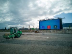 Mainz& Autokino Mainz gibt Gas: Pre-Opening am Mittwoch, 10 Filme am Wochenende, Tobias Mann am 16. Mai Autokino Mainz gibt Gas: Pre-Opening am Mittwoch, 10 Filme am Wochenende, Tobias Mann am 16. Mai