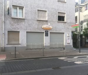 Mainz& Party in Kneipe in Mainz: Polizisten drohen disziplinarrechtliche Maßnahmen - "Verstöße werden geahndet" Party in Kneipe in Mainz: Polizisten drohen disziplinarrechtliche Maßnahmen - "Verstöße werden geahndet"