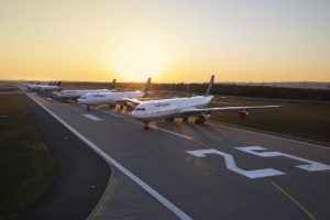 Mainz& Startbahn West in Frankfurt ab 15. Oktober wieder in Betrieb - 78,2 Prozent weniger Passagiere im August Startbahn West in Frankfurt ab 15. Oktober wieder in Betrieb - 78,2 Prozent weniger Passagiere im August