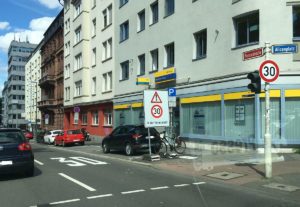 Mainz& Tempo 30 in Mainz auf den Hauptstraßen rechtmäßig? - CDU fordert Überprüfung Tempo 30 in Mainz auf den Hauptstraßen rechtmäßig? - CDU fordert Überprüfung
