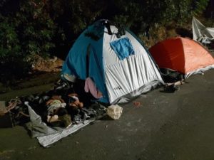 Mainz& Hilfstransport aus Rheinland-Pfalz per Lkw nach Lesbos unterwegs - Trabert: Menschen trinken Abwasser Hilfstransport aus Rheinland-Pfalz per Lkw nach Lesbos unterwegs - Trabert: Menschen trinken Abwasser